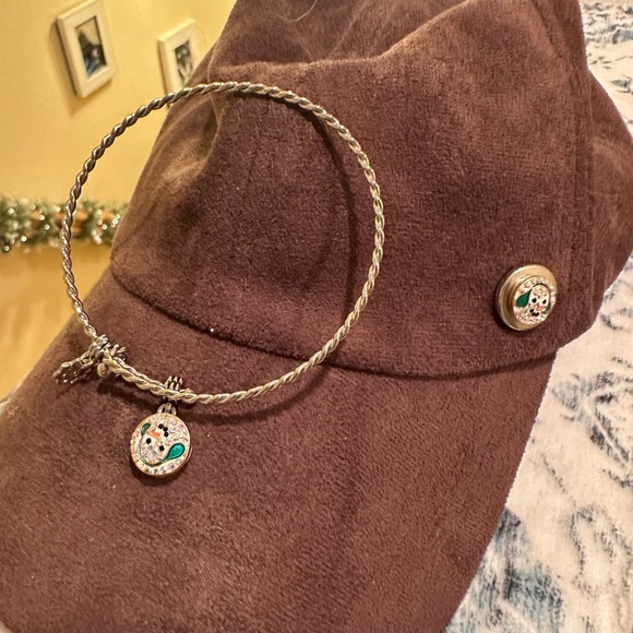 magnolia & vine Accessories - Magnolia & Vine Snap Hat, Bracelet, & Earring Bundle